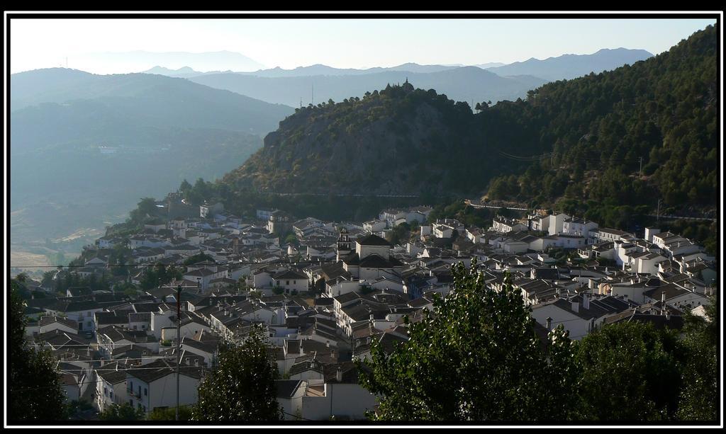 Alojamiento Rural Calle Del Carmen Grazalema Luaran gambar