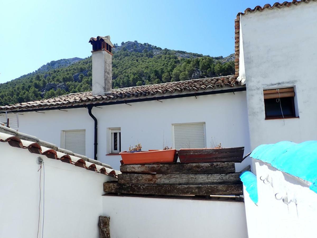 Alojamiento Rural Calle Del Carmen Grazalema Luaran gambar
